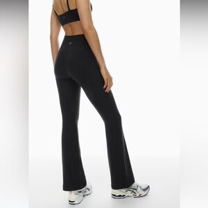 TnaBUTTER™ Atmosphere Flare Hi-Rise Legging (regular length)